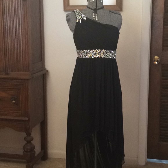 City Triangles Dresses & Skirts - One shoulder beaded gown